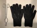 Handschuhe und Zange gegen Vebrennung.jpg