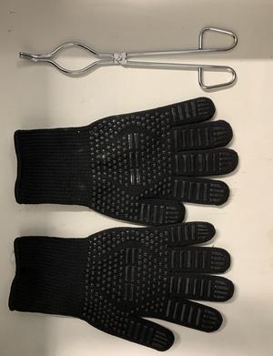 Handschuhe und Zange.jpg